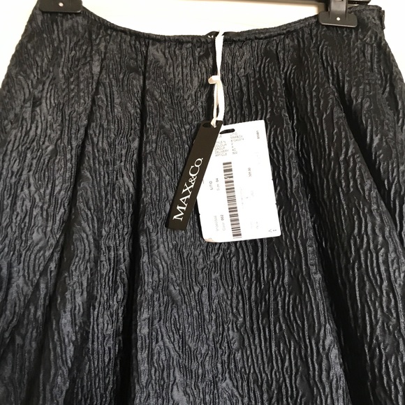 NWT Max & Co. Asymmetrical Black Textured Skirt - Picture 7 of 8